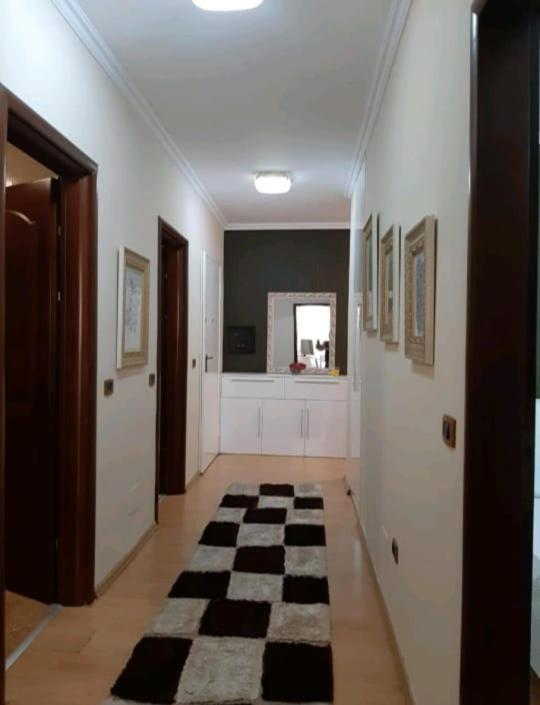 Erina Luxury Apartment Тирана Екстер'єр фото