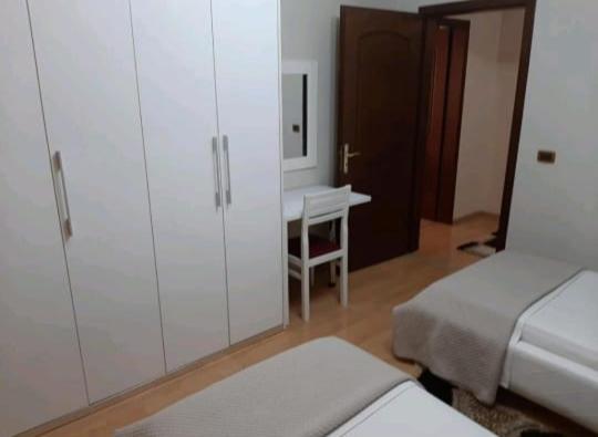 Erina Luxury Apartment Тирана Екстер'єр фото